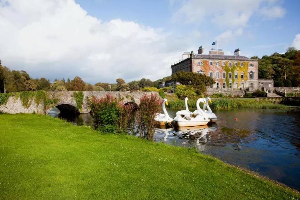 Westport Woods Hotel & Spa Exterior foto